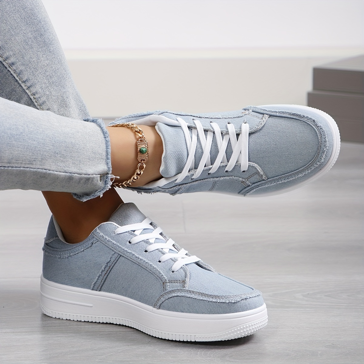 Women s Solid Color Casual Sneakers, Lace Up Lightweight Soft Sole Skate Shoes, Low-top Daily Canvas Shoes details 2