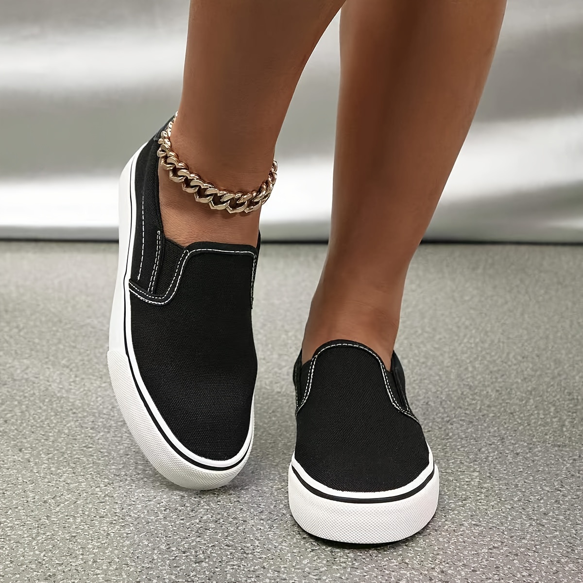 womens unisex solid color canvas shoes casual slip on outdoor shoes comfortable low top shoes details 4
